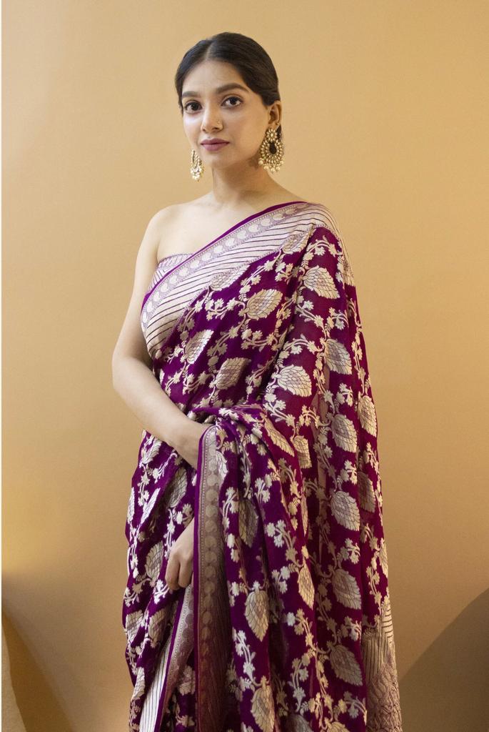 Appealing Purple Soft Silk Saree With Majesty Blouse Piece