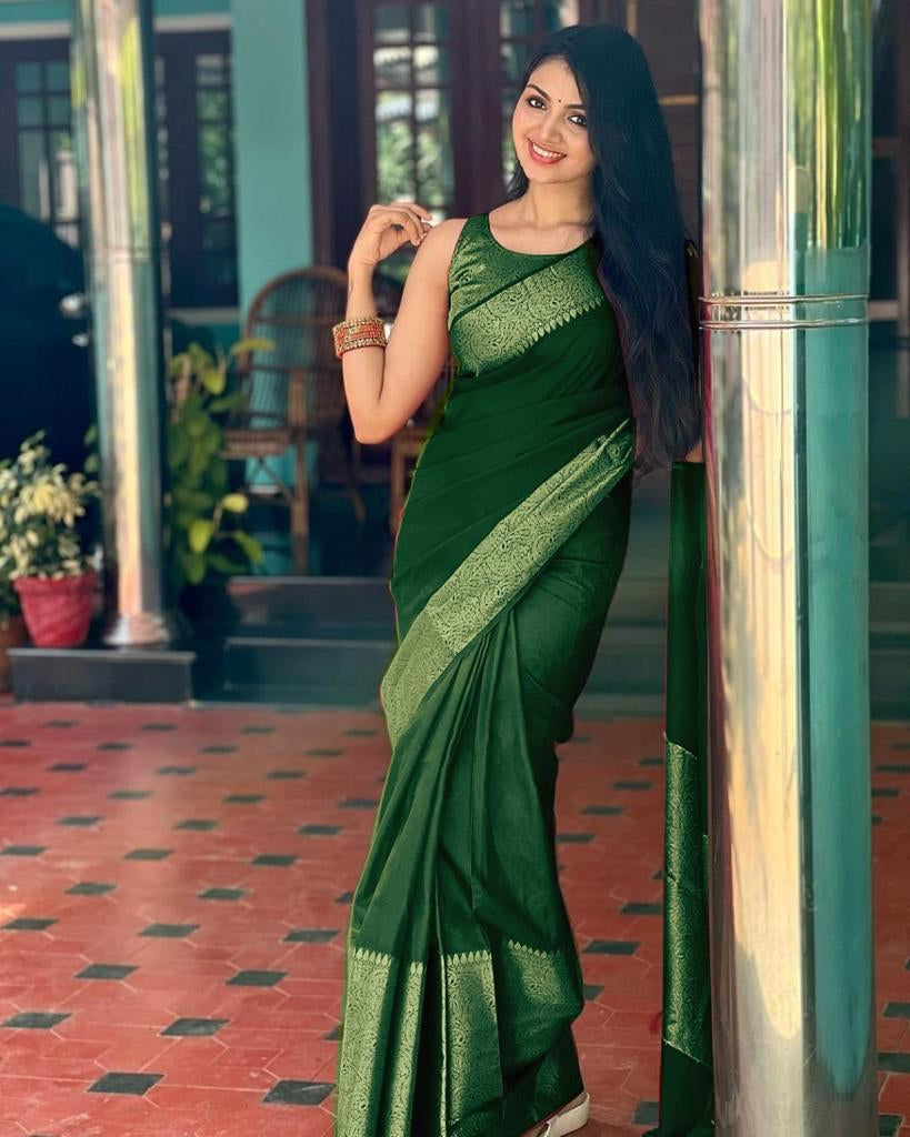 Winsome Green Soft Silk Saree With Expressive Blouse Piece
