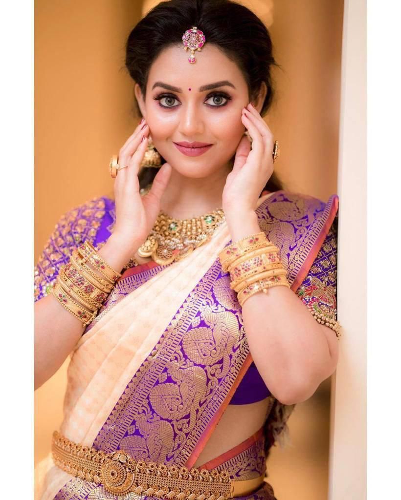 Angelic Peach Soft Silk Saree With Supernal Blouse Piece