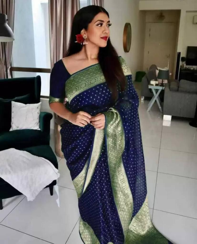Tempting Blue Soft Silk Saree With Supernal Blouse Piece
