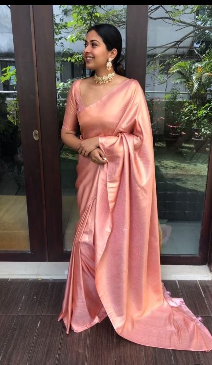 Trendy Peach Soft Silk Saree With Assemblage Blouse Piece