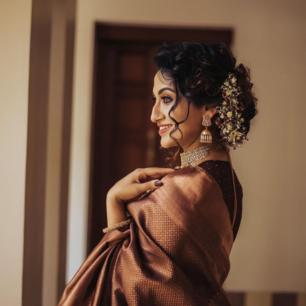 Captivating Brown Kanjivaram Silk Saree With Luxuriant Blouse Piece