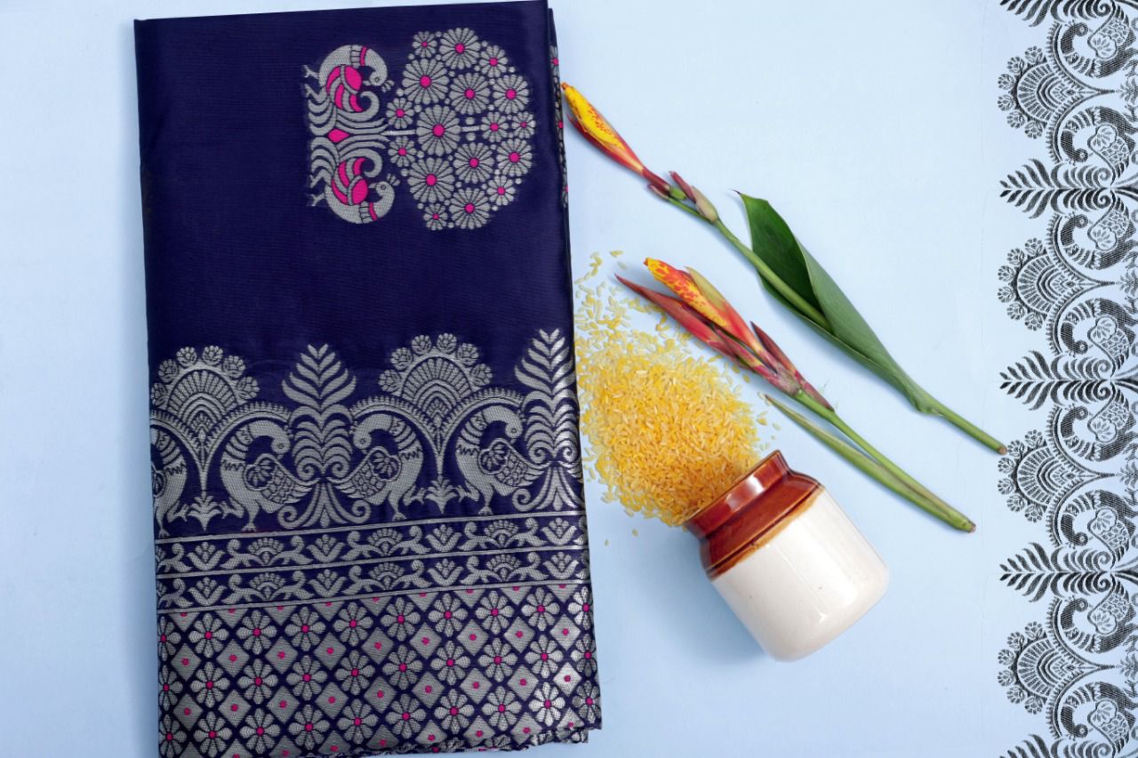 Exquisite Blue Banarasi Silk Saree With Enchanting Blouse Piece
