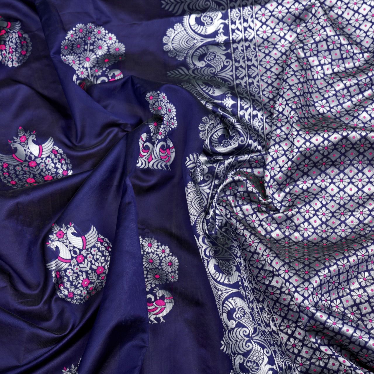 Exquisite Blue Banarasi Silk Saree With Enchanting Blouse Piece
