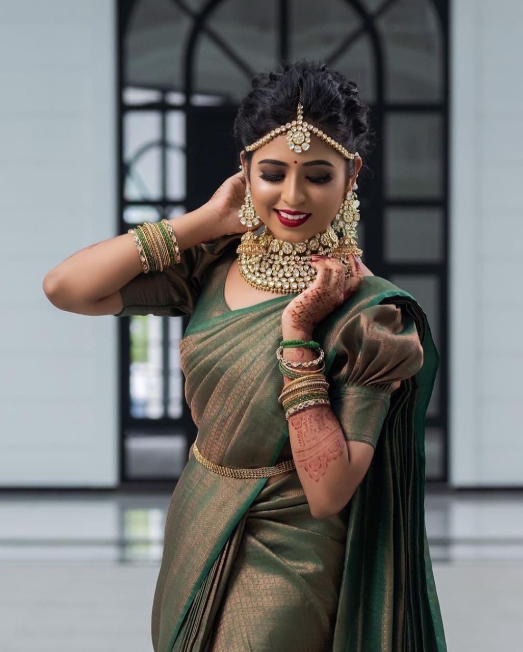 Unbelievable Green Kanjivaram Silk Saree With Dreamlike Blouse Piece
