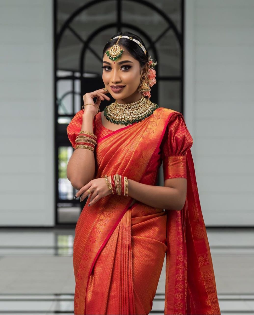 inspiring Red Kanjivaram Silk Saree With Superb Blouse Piece