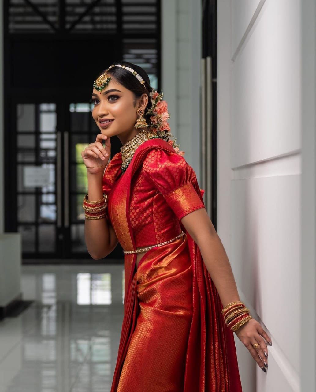 inspiring Red Kanjivaram Silk Saree With Superb Blouse Piece