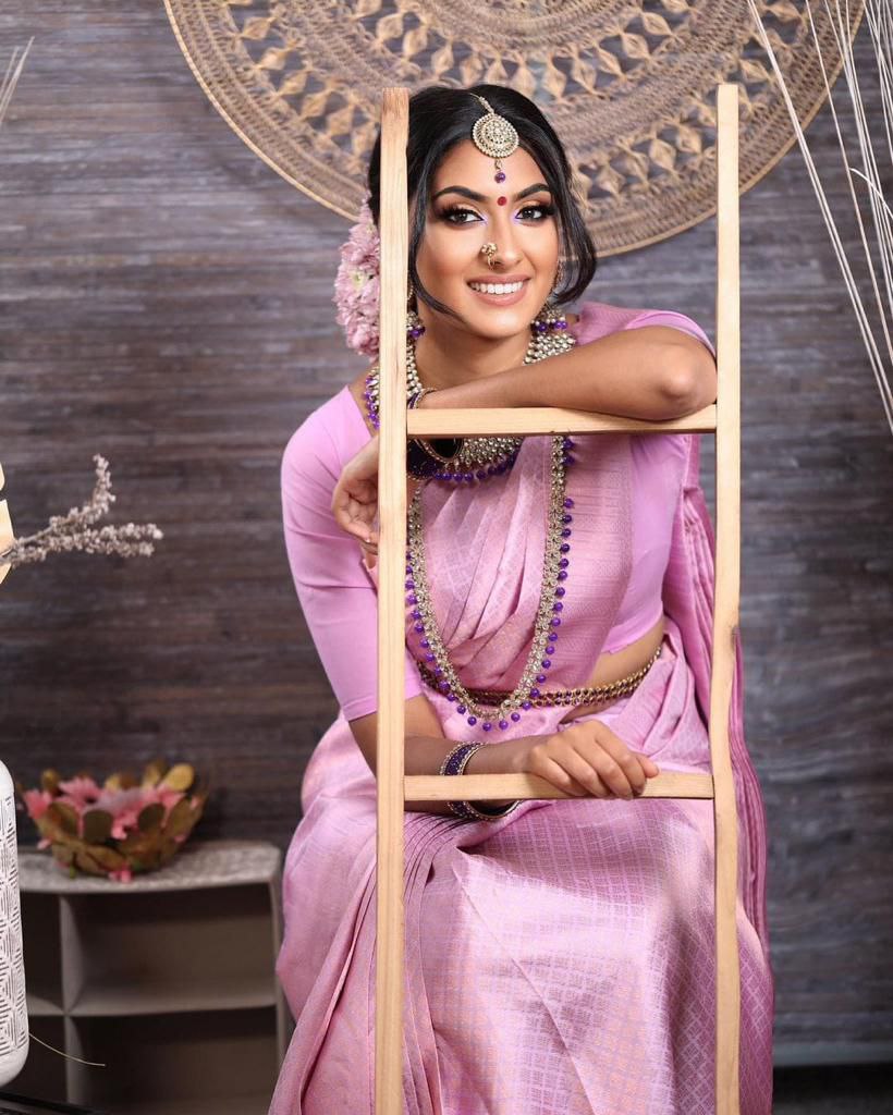 Virtuosity Pink Soft Silk Saree With Leisurely Blouse Piece