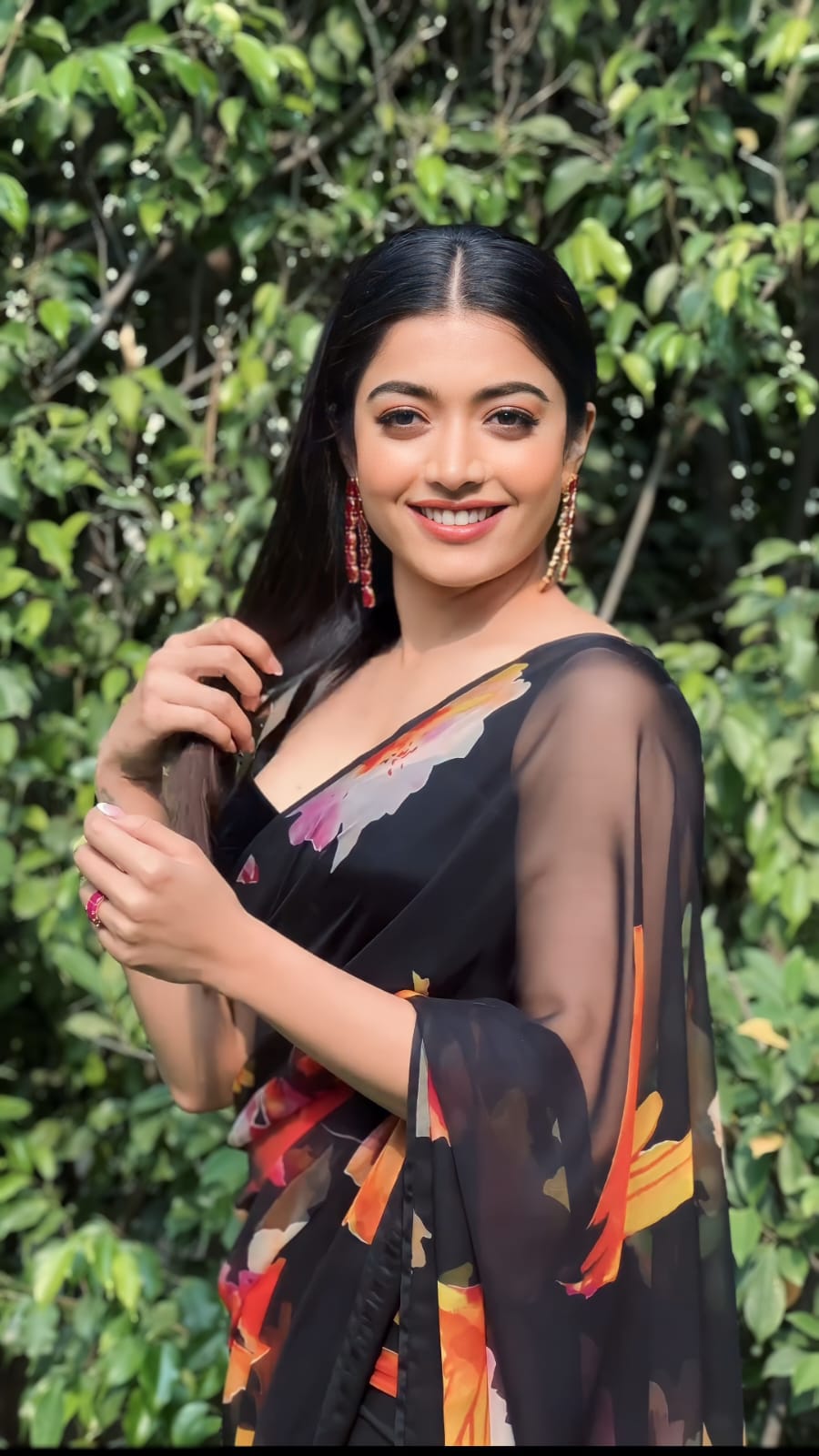 Admirable Black Georgette Saree With Pleasurable Blouse Piece