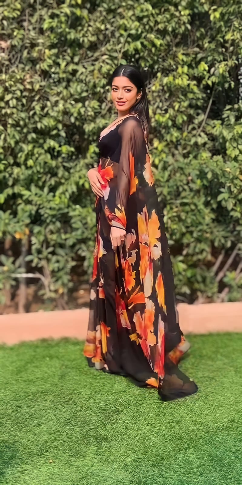 Admirable Black Georgette Saree With Pleasurable Blouse Piece