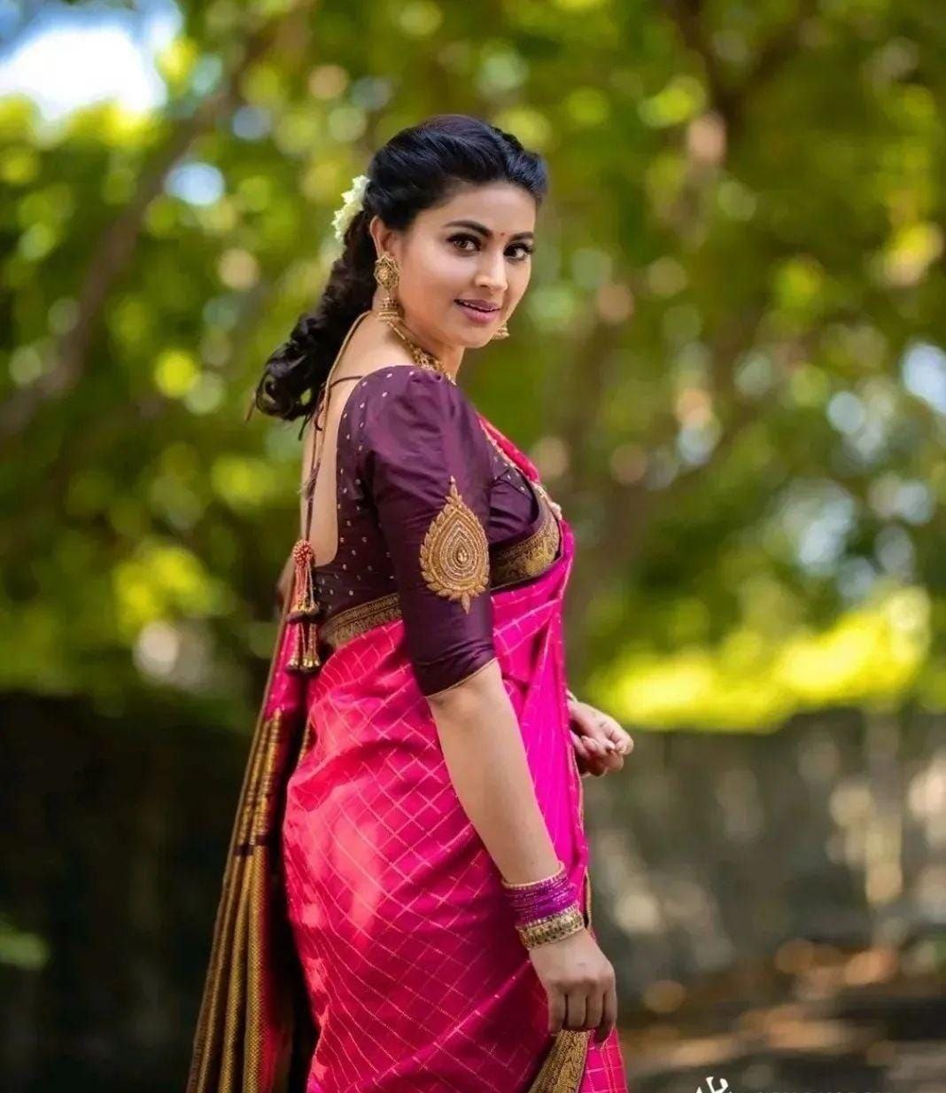 Unforgettable Pink Soft Silk Saree With Sparkling Blouse Piece