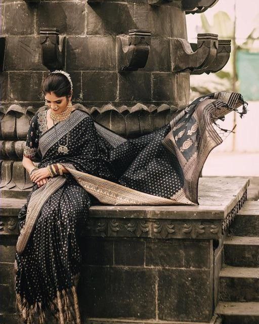 Statuesque Black Soft Silk Saree With Angelical Blouse Piece
