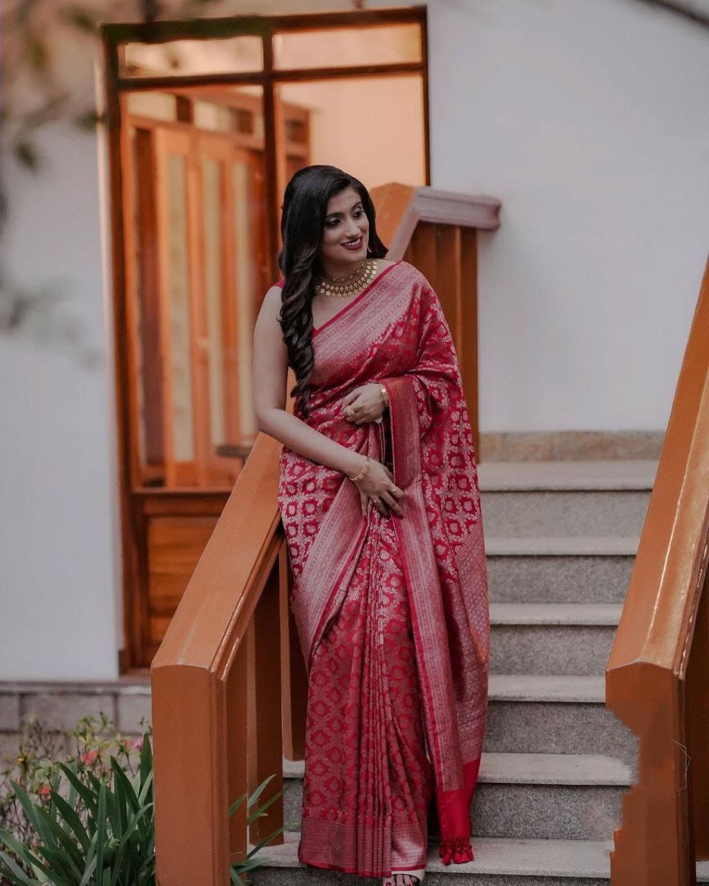 Splendidly Red Soft Silk Saree With Radiantly Blouse Piece