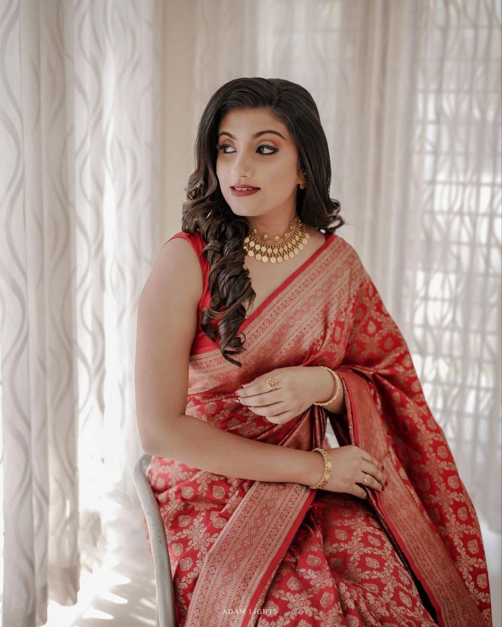 Splendidly Red Soft Silk Saree With Radiantly Blouse Piece