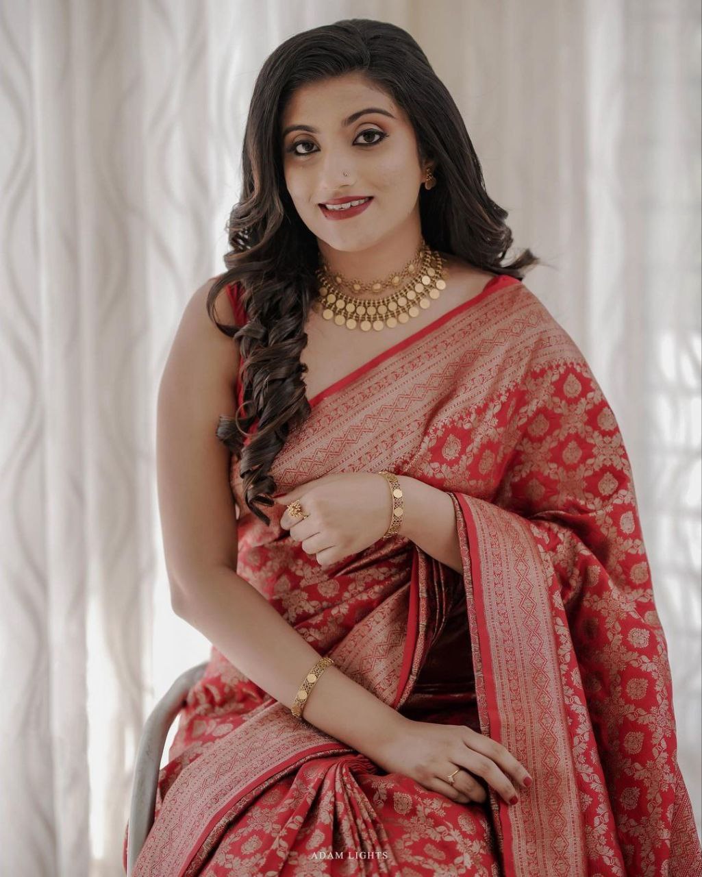 Splendidly Red Soft Silk Saree With Radiantly Blouse Piece