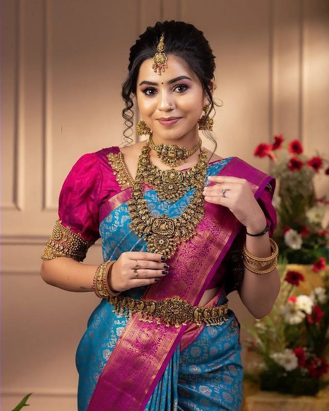 Spectacularly Firozi Soft Silk Saree With Pleasingly Blouse Piece