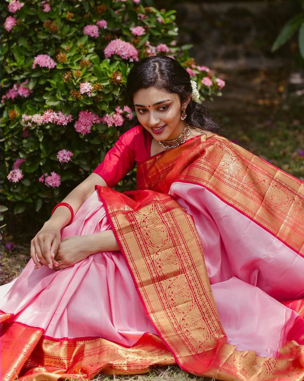 Captivating Pink Soft Silk Saree With Alluring Blouse Piece