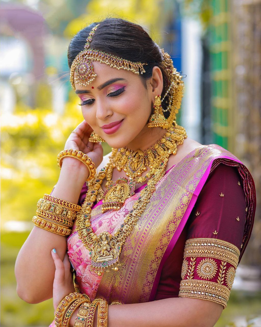 Tempting Peach Soft Silk Saree With Smashing Blouse Piece